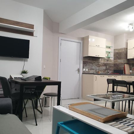 New The Twins Varna Two-Bedroom, Apt 5 At 15 Tsani Ginchev Street, Floor 3 מראה חיצוני תמונה