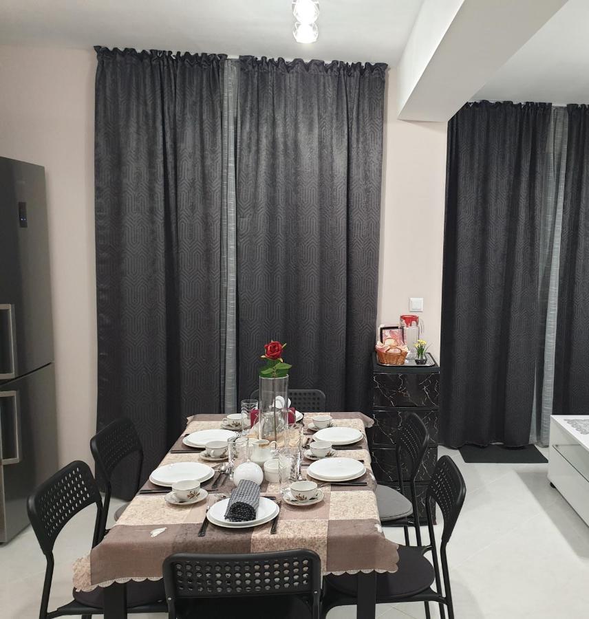 New The Twins Varna Two-Bedroom, Apt 5 At 15 Tsani Ginchev Street, Floor 3 מראה חיצוני תמונה