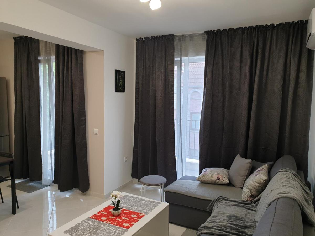 New The Twins Varna Two-Bedroom, Apt 5 At 15 Tsani Ginchev Street, Floor 3 מראה חיצוני תמונה