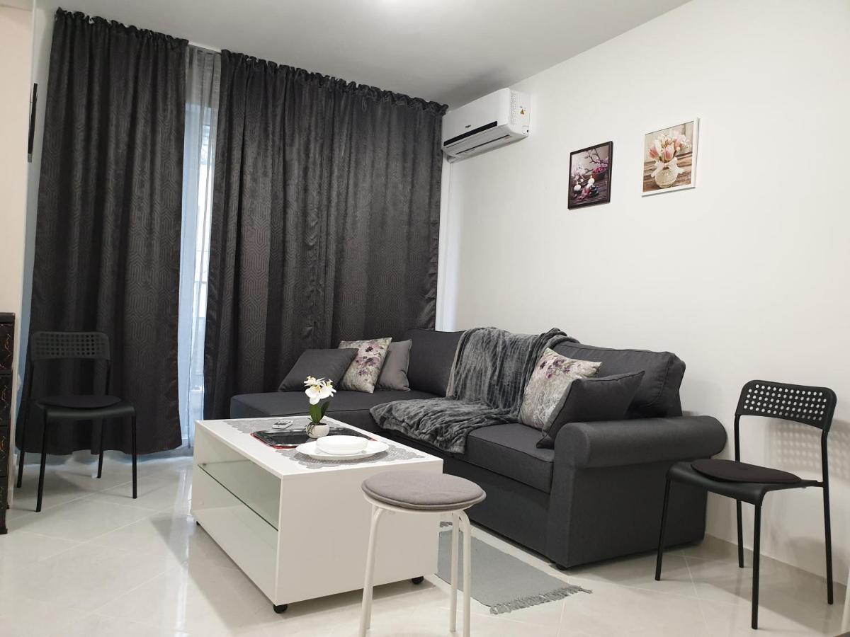 New The Twins Varna Two-Bedroom, Apt 5 At 15 Tsani Ginchev Street, Floor 3 מראה חיצוני תמונה
