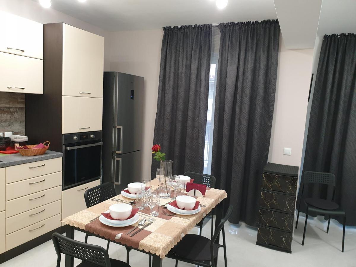New The Twins Varna Two-Bedroom, Apt 5 At 15 Tsani Ginchev Street, Floor 3 מראה חיצוני תמונה