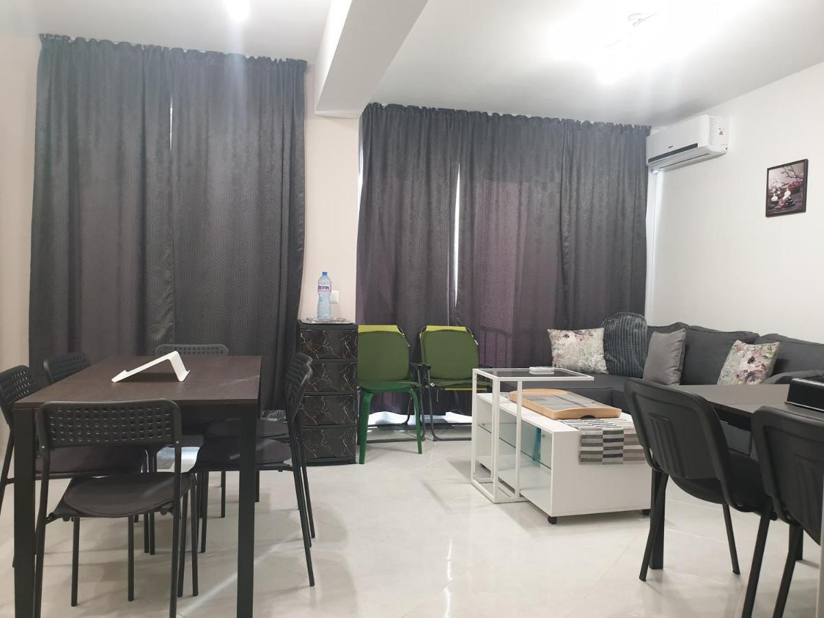 New The Twins Varna Two-Bedroom, Apt 5 At 15 Tsani Ginchev Street, Floor 3 מראה חיצוני תמונה