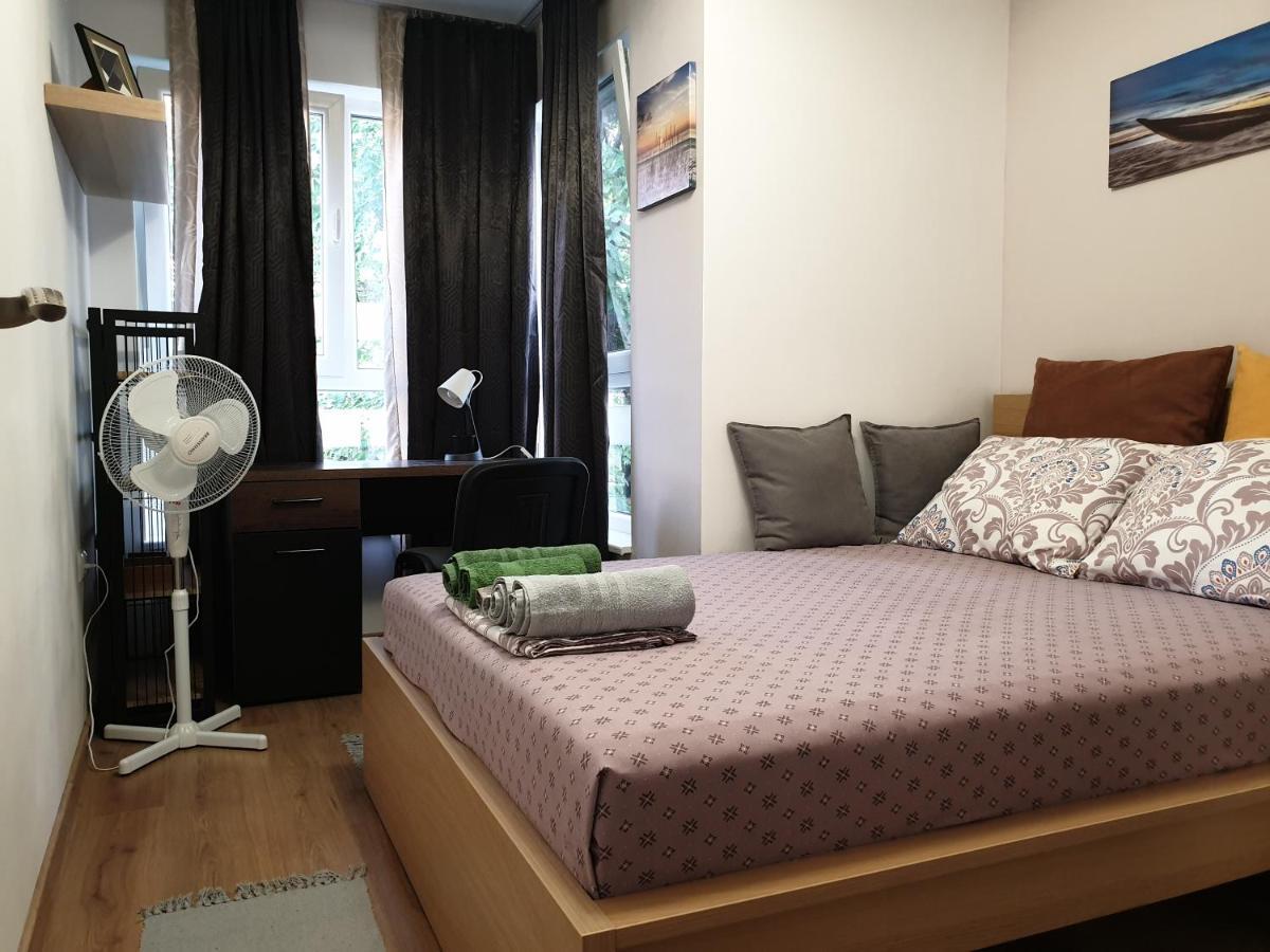 New The Twins Varna Two-Bedroom, Apt 5 At 15 Tsani Ginchev Street, Floor 3 מראה חיצוני תמונה